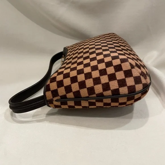 Louis Vuitton Damier Sauvage Leather Tigre Handbag - Picture 6 of 14